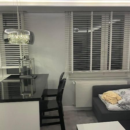 Apartament Poniatowa Apartment ภายนอก รูปภาพ